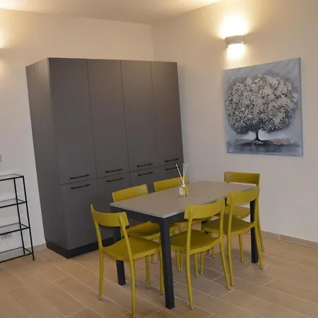 Bed & Breakfast Ferriera 8 *