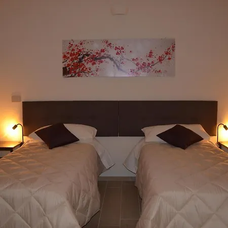 Bed & Breakfast Ferriera 8 *