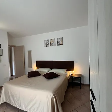 Ferriera 8 Bed & Breakfast 3*