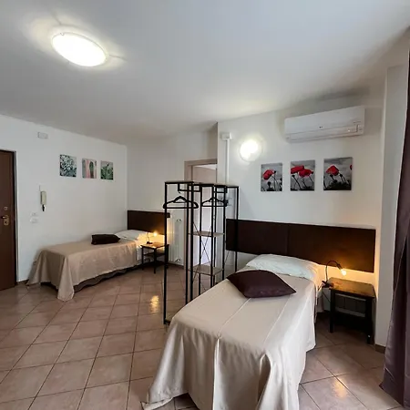 Ferriera 8 Bed & Breakfast 3*