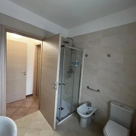 Ferriera 8 Couette-café 4*