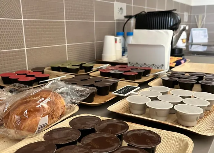 Oda ve Kahvaltı Ferriera 8 3*