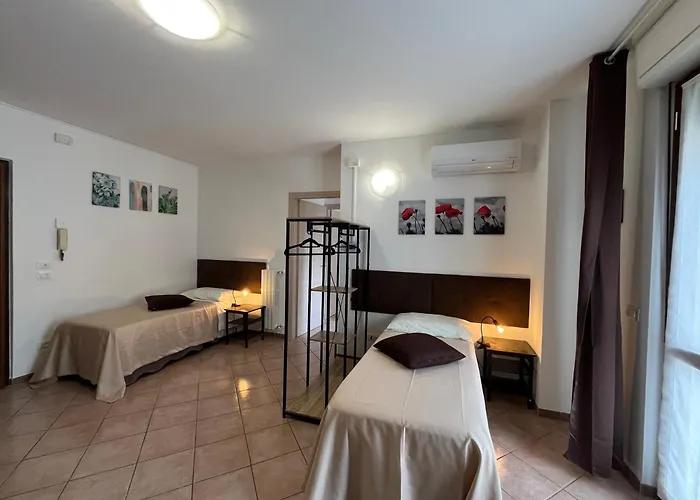 Ferriera 8 Oda ve Kahvaltı Novi Ligure